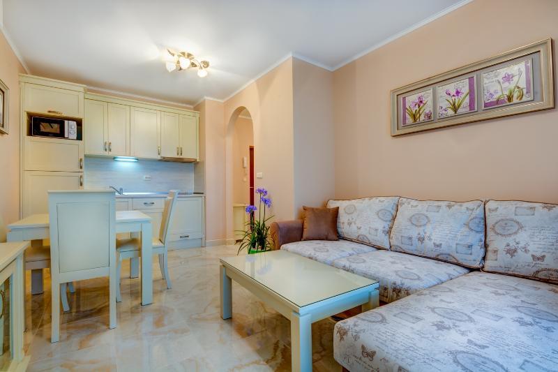 Poseidon Vip Club Balneo & Апарт-готель Несебир